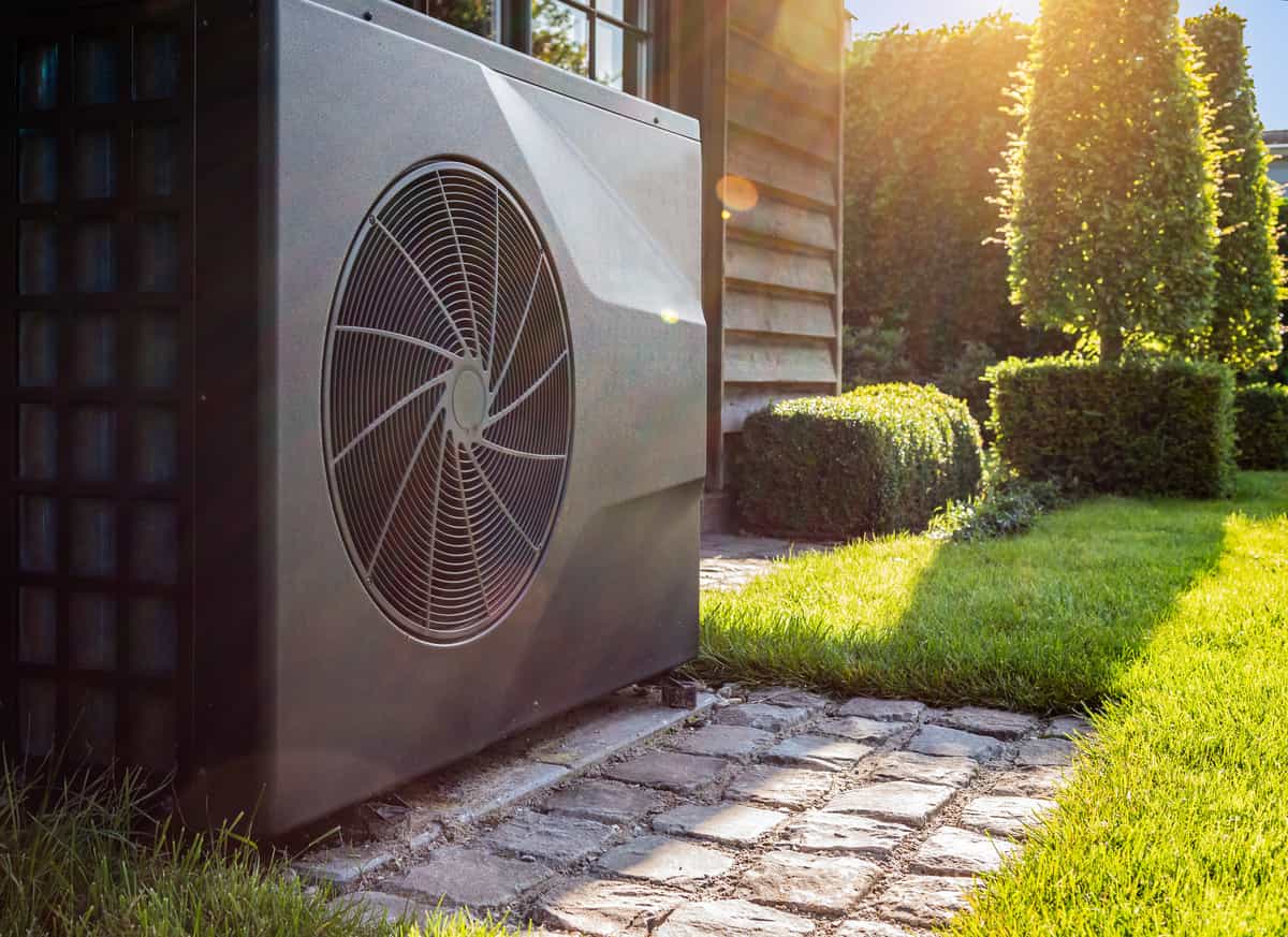 Tepelné čerpadlo na zahradě - úspora nákladů na vytápění domů